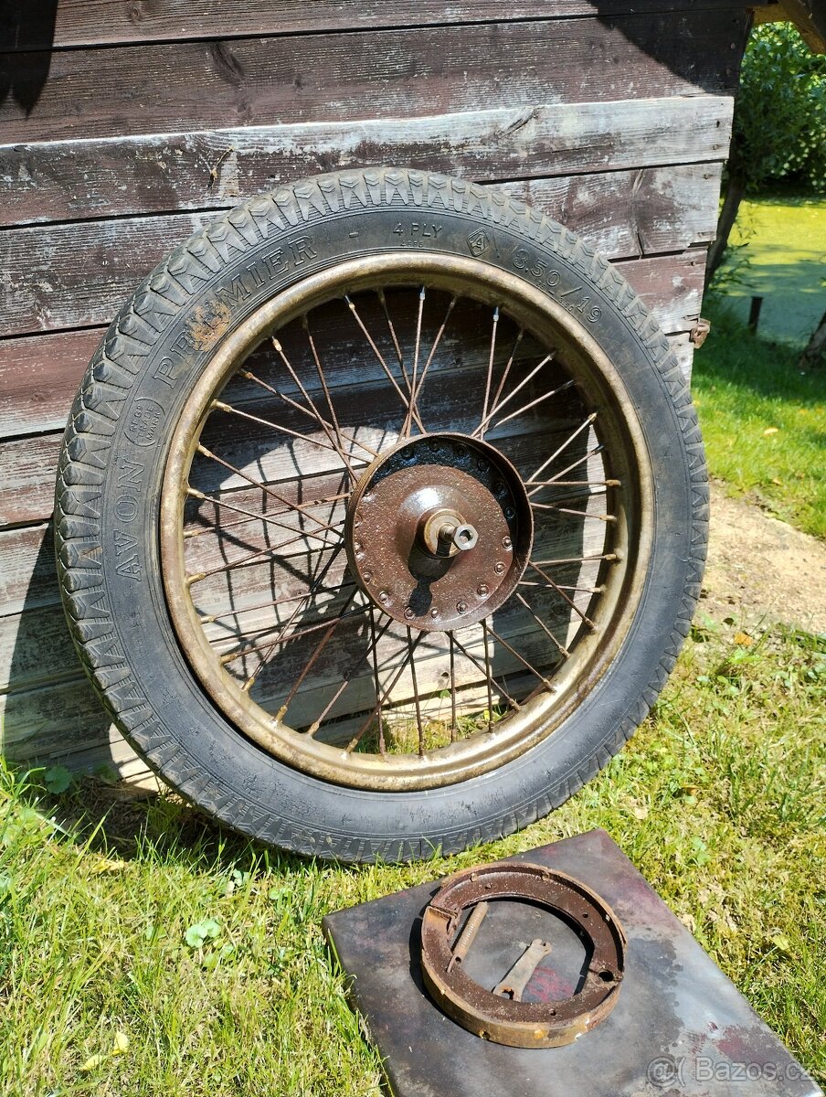 Kolo na wehrmacht motocykl DKV 350 nd v pískové barvě