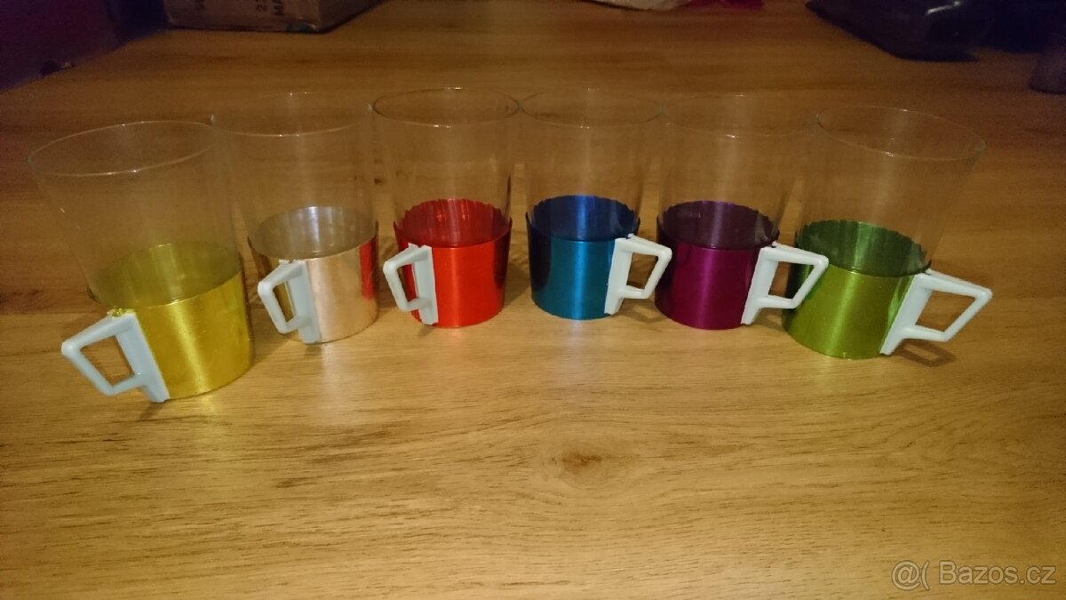 Sada retro skleniček s kovovou obručí