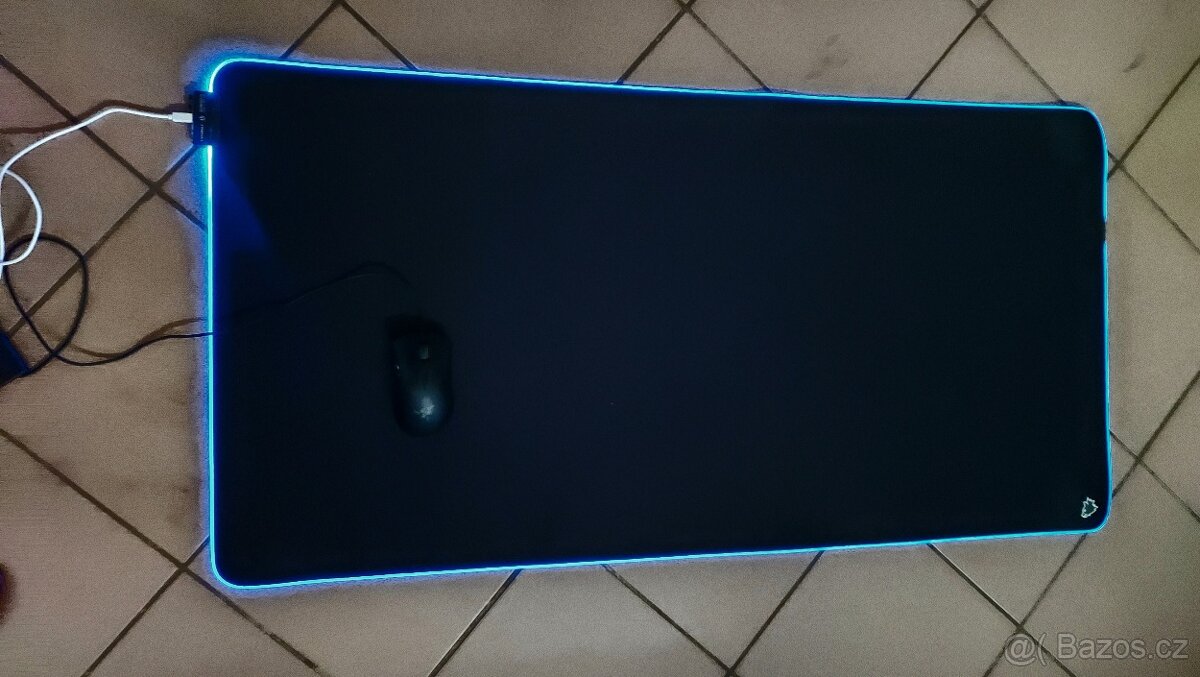 XXXL RGB herní podložka – 1200 × 600