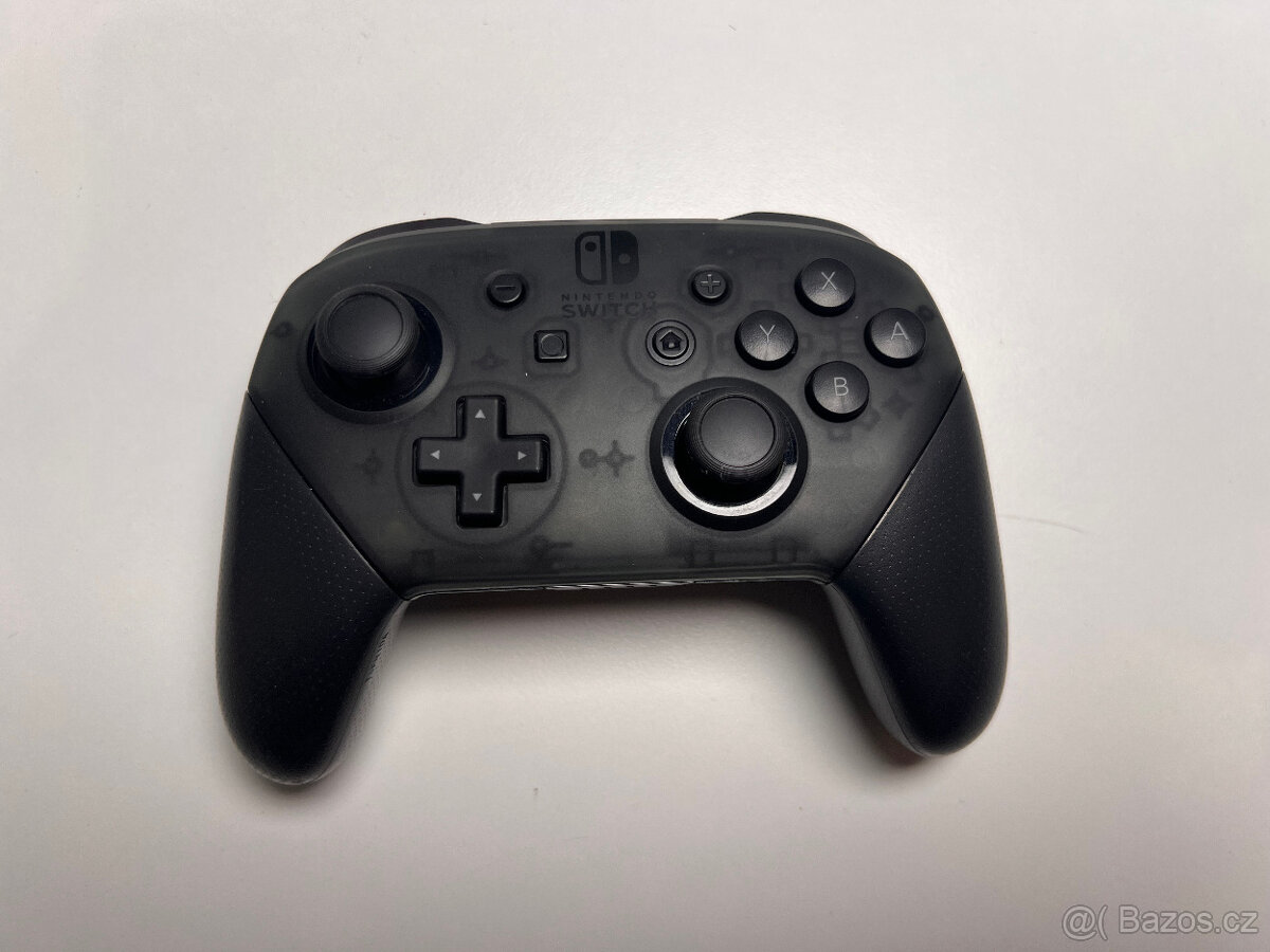 Originální Nintendo Switch Pro Controller
