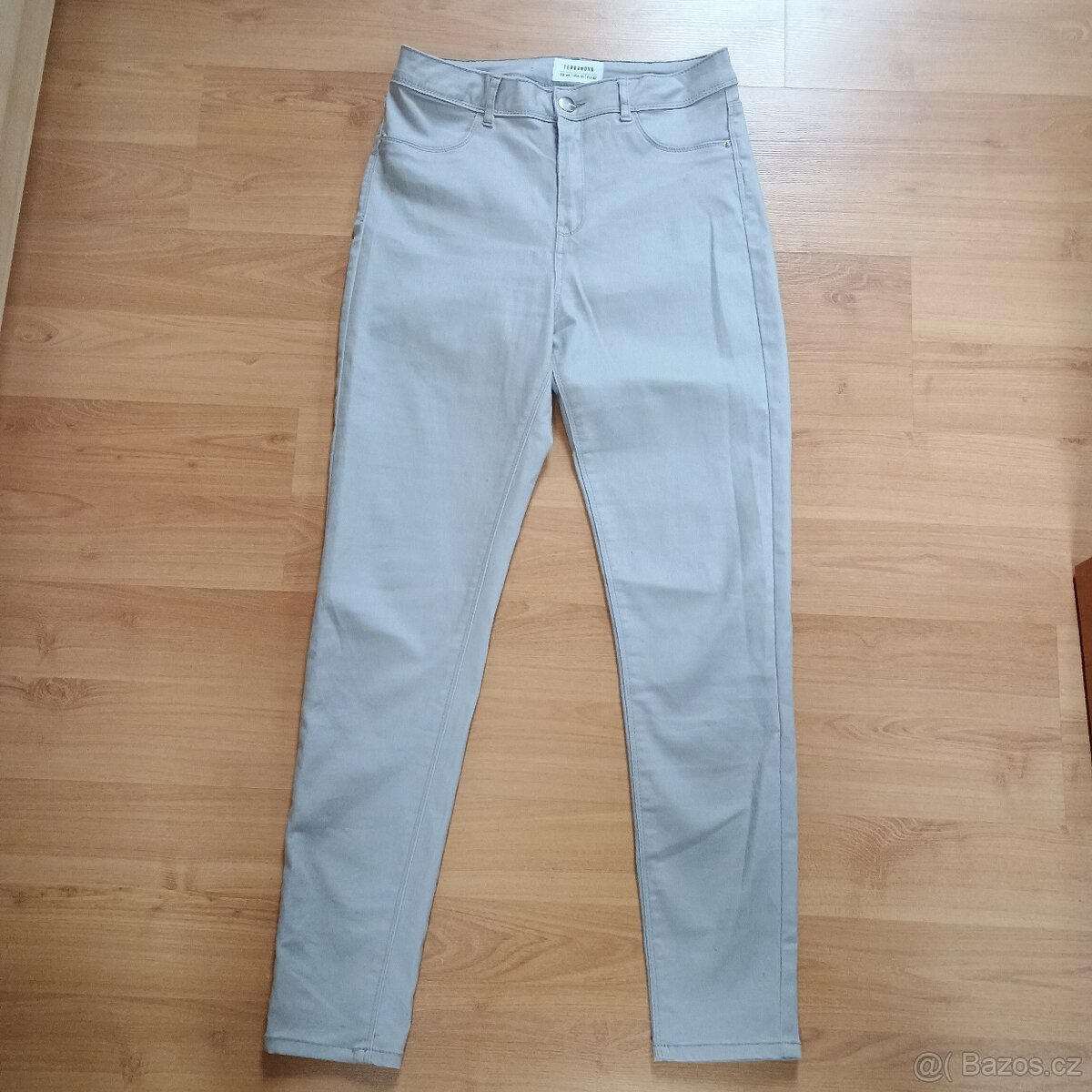 PĚKNÉ ELASTICKÉ KALHOTY zn. TERRANOVA vel. 38-40