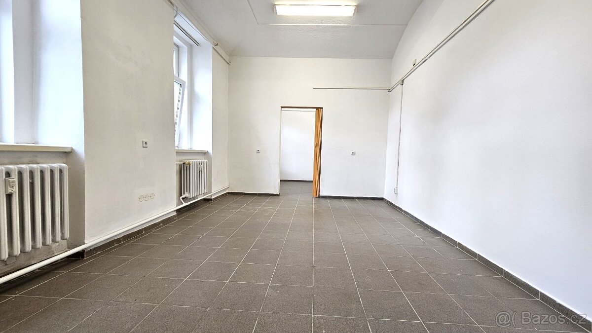 Pronájem kanceláře/skladu, 30 m2, Praha – Uhříněves