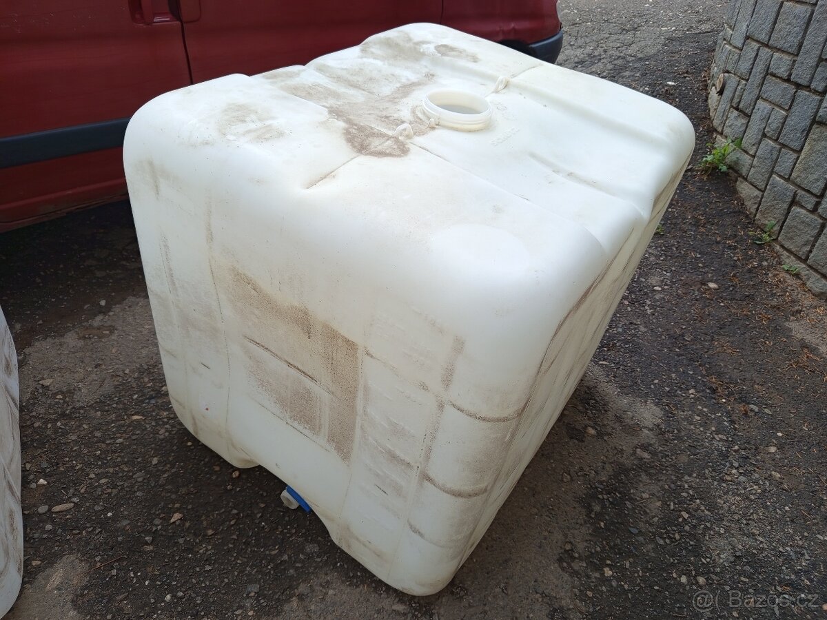 Ibc nádrž 1000l