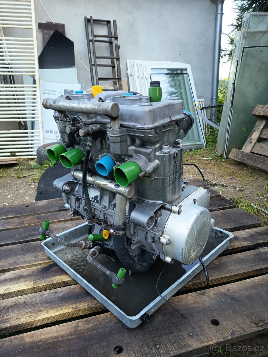 Motor kawasaki zx600r