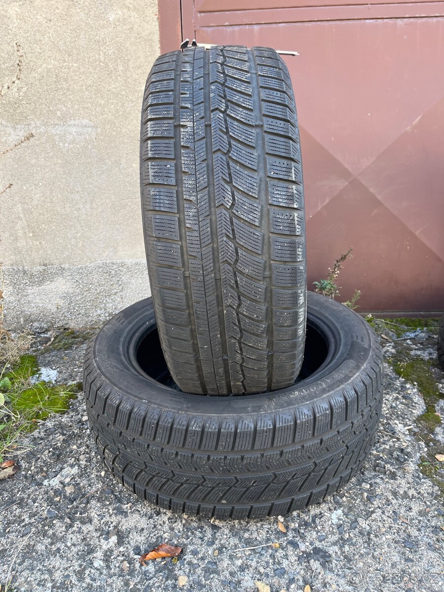 Zimní pneu 235/55/18