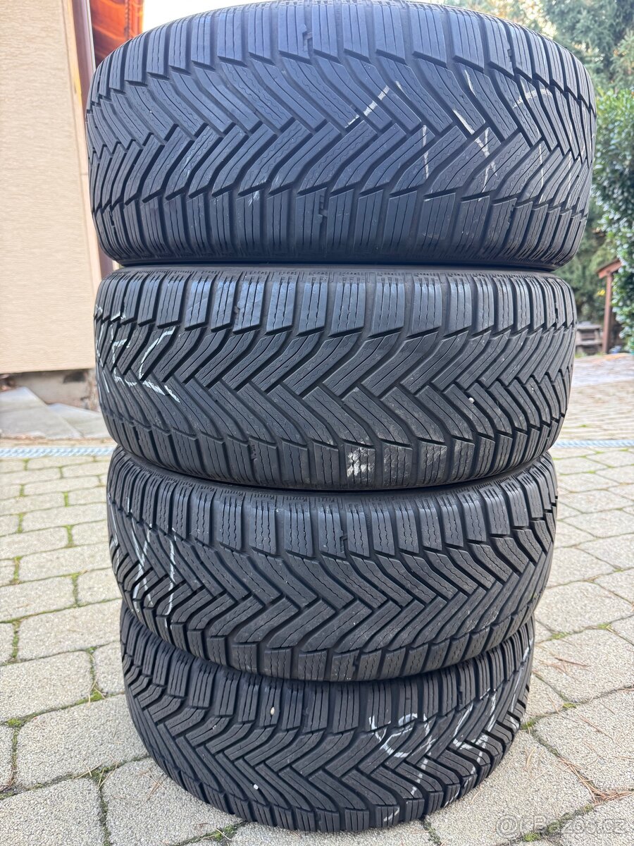 Sada zimních pneu 225/50/17 Michelin