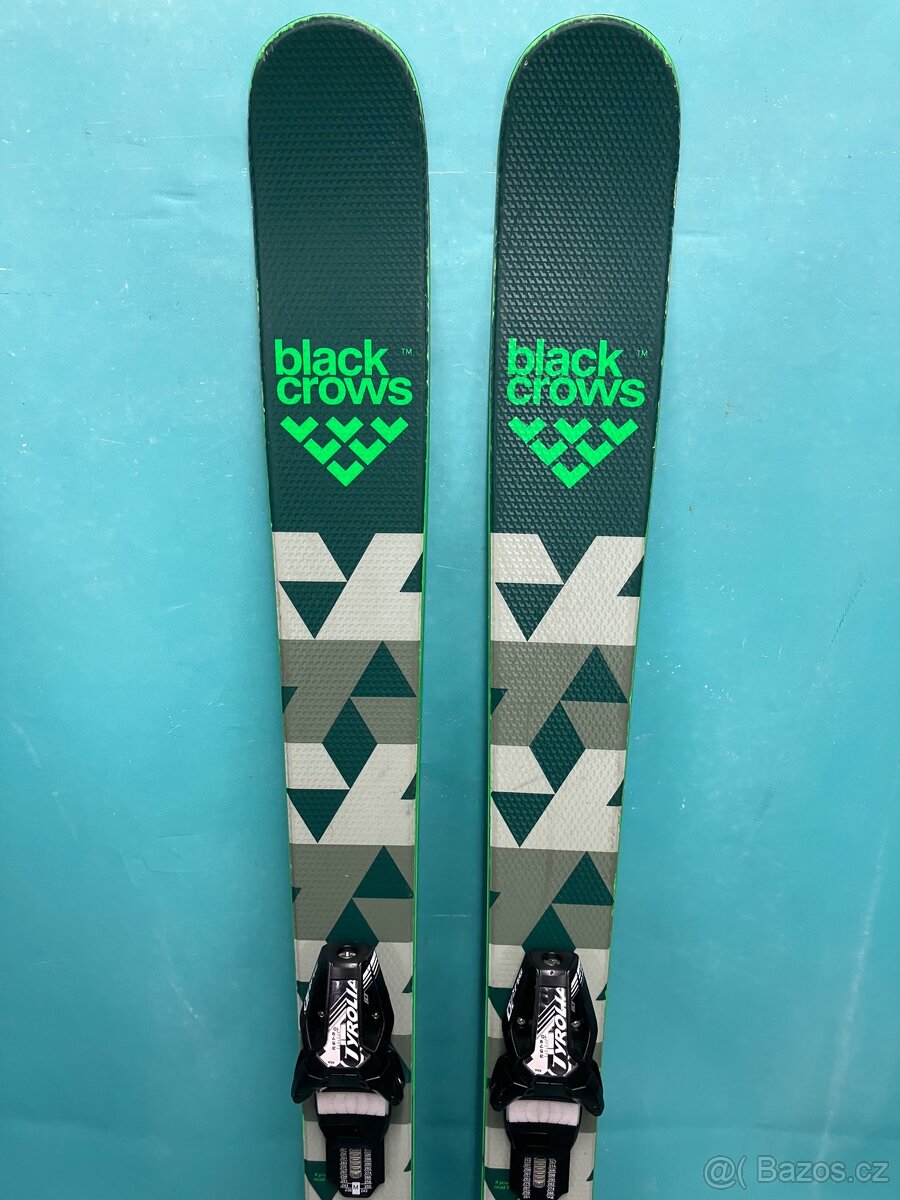 Lyže Black Crows Magnis v délce 164cm, R 17m
