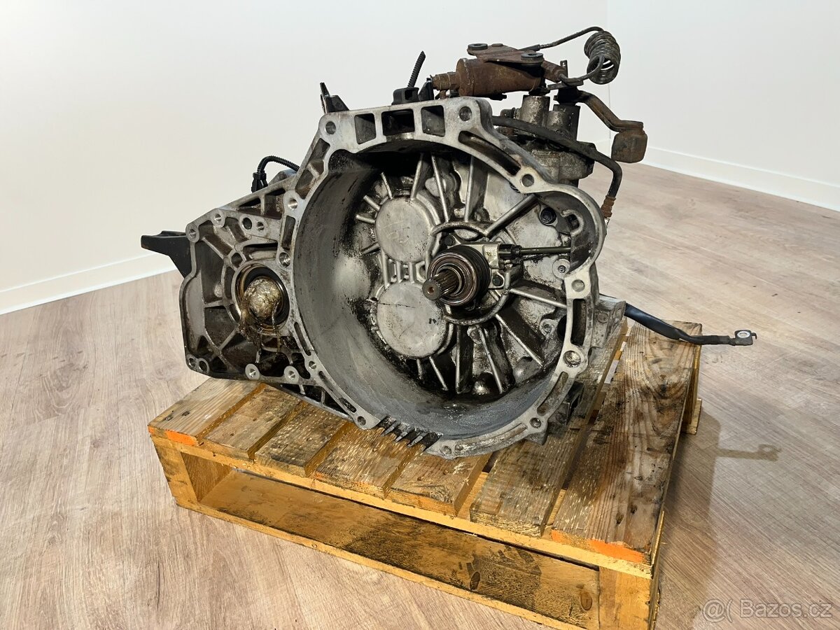 /// Převodovka Hyundai Santa Fe 2.2 CRDI 5st. ///