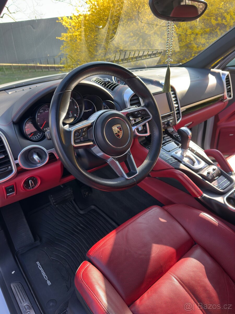 PORSCHE CAYENNE 3.0 FACE LIFT