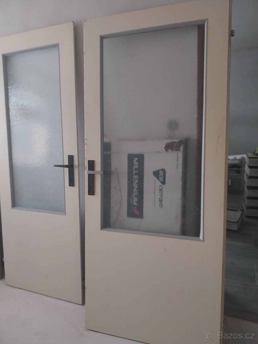 Dveře 90 a 80 leve