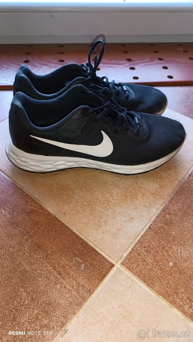 Nike vel. 42.5, tréninkové boty