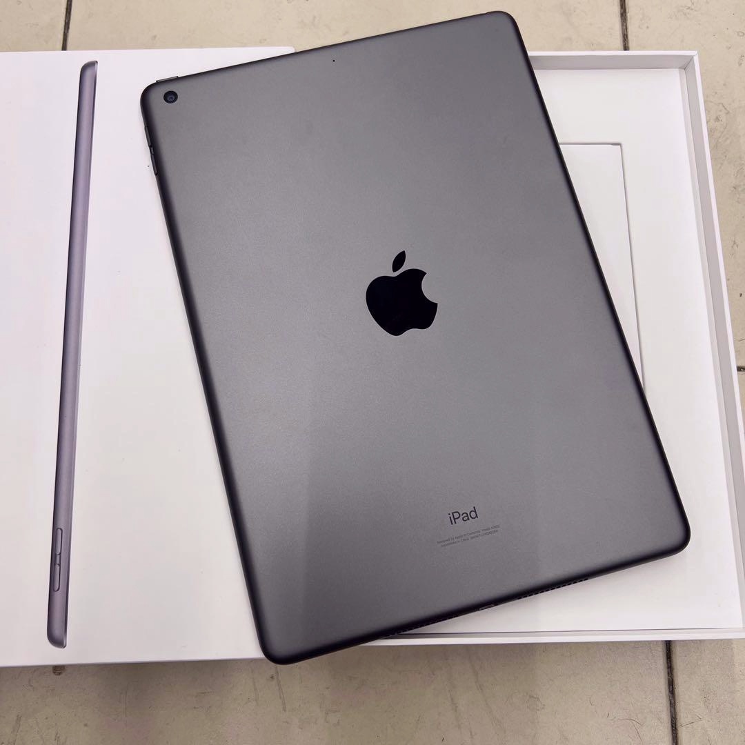 iPad 10.2 SIM LTE: SKVĚLÝ STAV, CZ, Office, ZÁRUKA 12 měsíců
