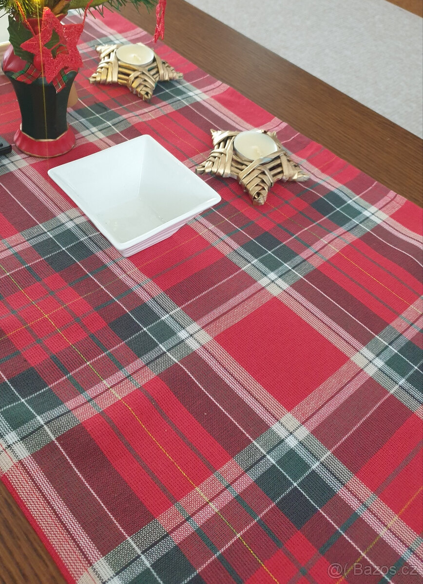 Vánoční ubrusy, prostírání, cena za 9 ks s velkou slevou