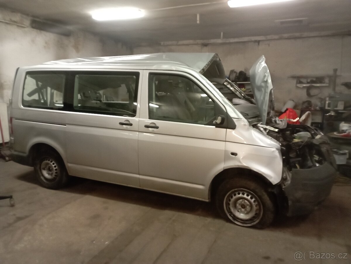 Doklady VW Caravelle 2008 1.9tdi