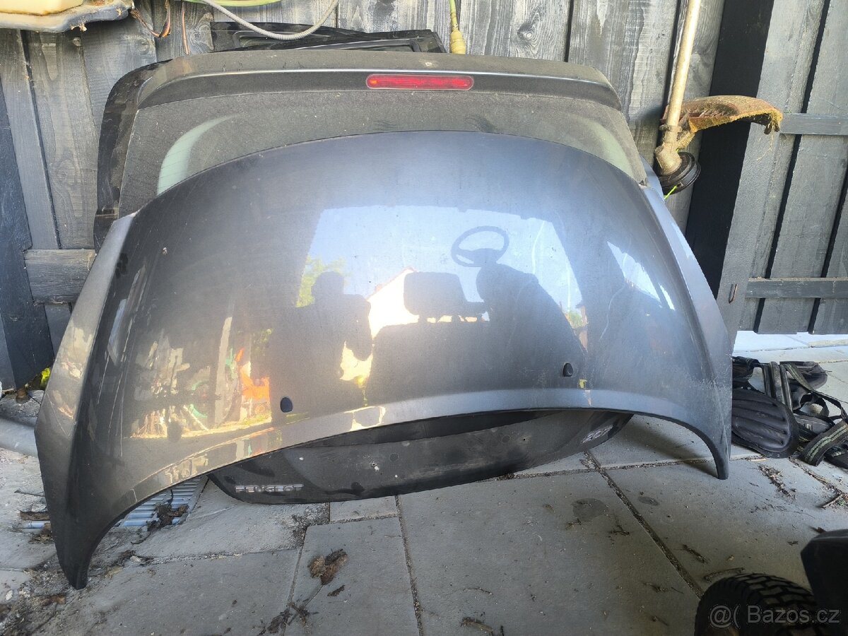 Přední kapota Peugeot 207