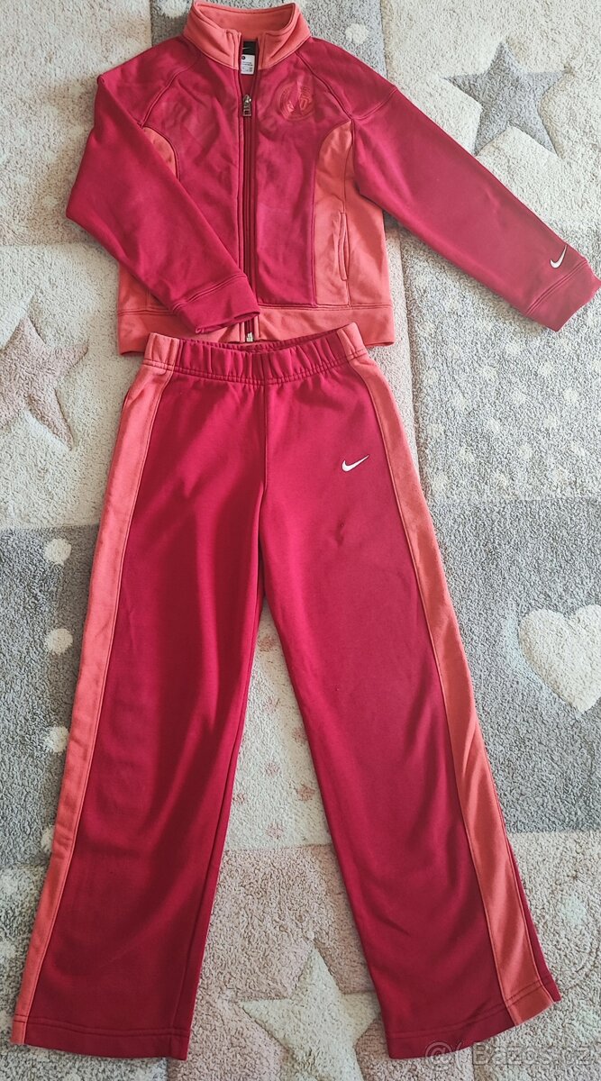 Dívčí tepláková souprava zn. Nike