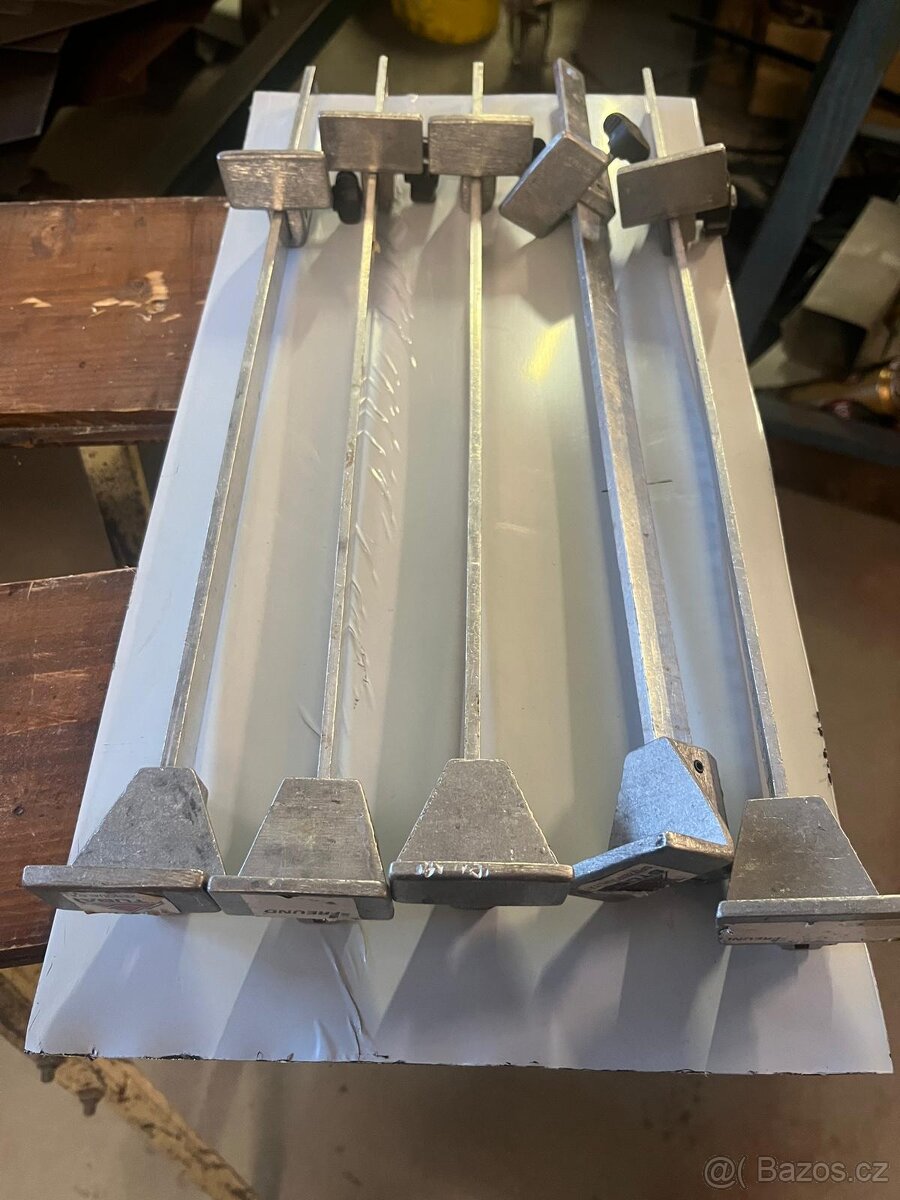 Pokrývačské měřidlo laťování