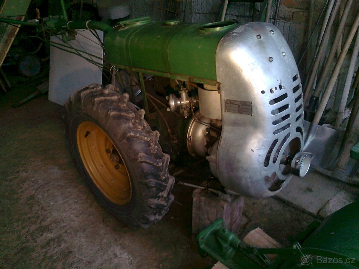 Motorobot pf 61 + příslušenství.