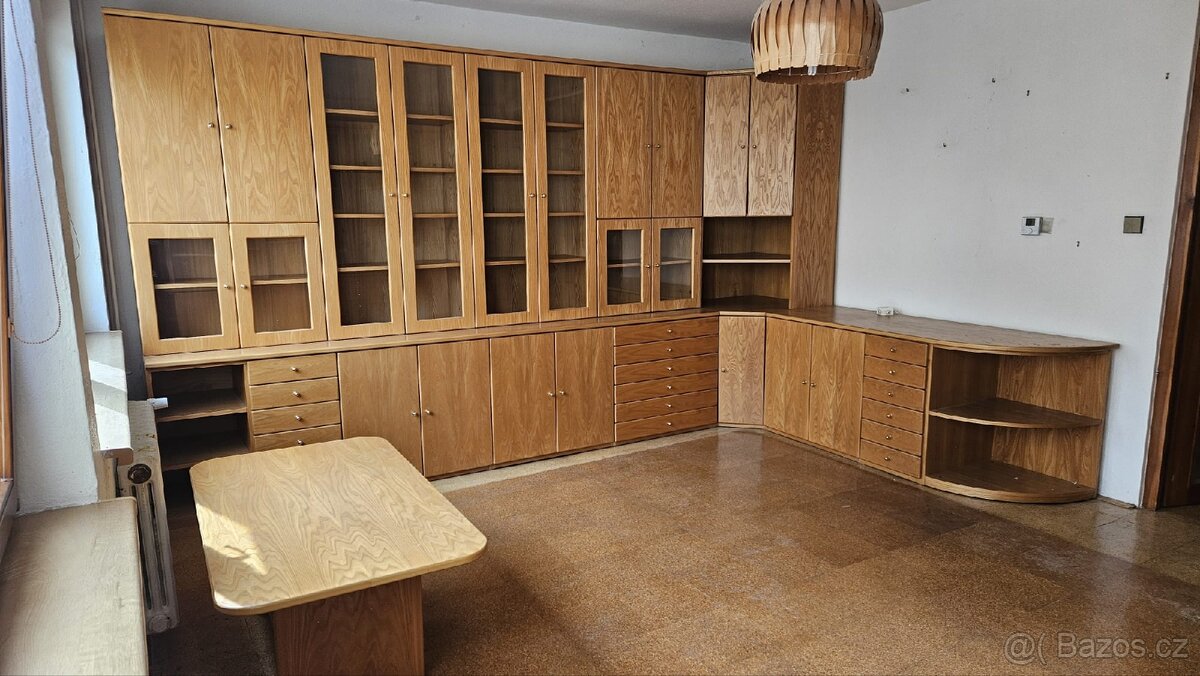 Obýváková stěna dvojitá