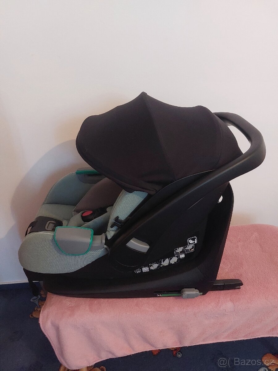 Dětská autosedačka značky RECARO + Isofix