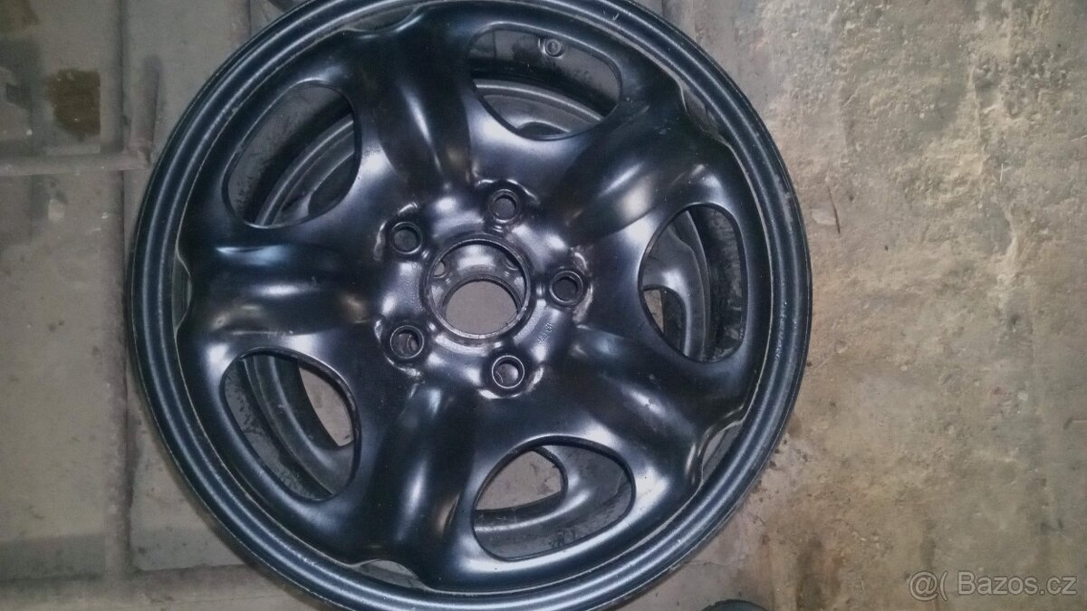 Land rover freelander I 4 ocelové ráfky 15'