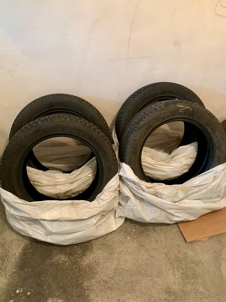 Hankook zimní pneu 235/55 R 18 104V