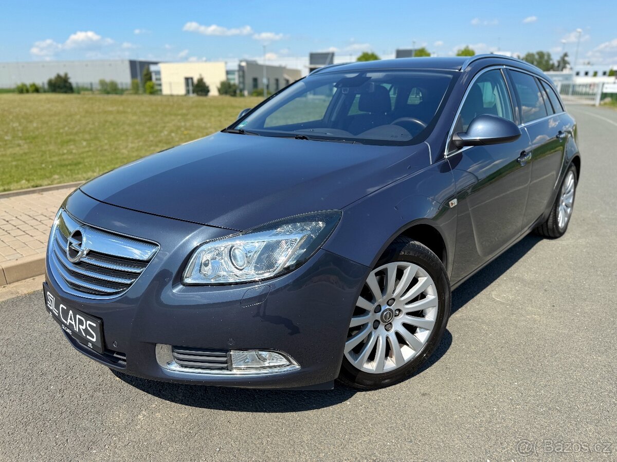 OPEL INSIGNIA 2.0 CDTI 118KW //2010 XENON NAVIGACE SERVISKA