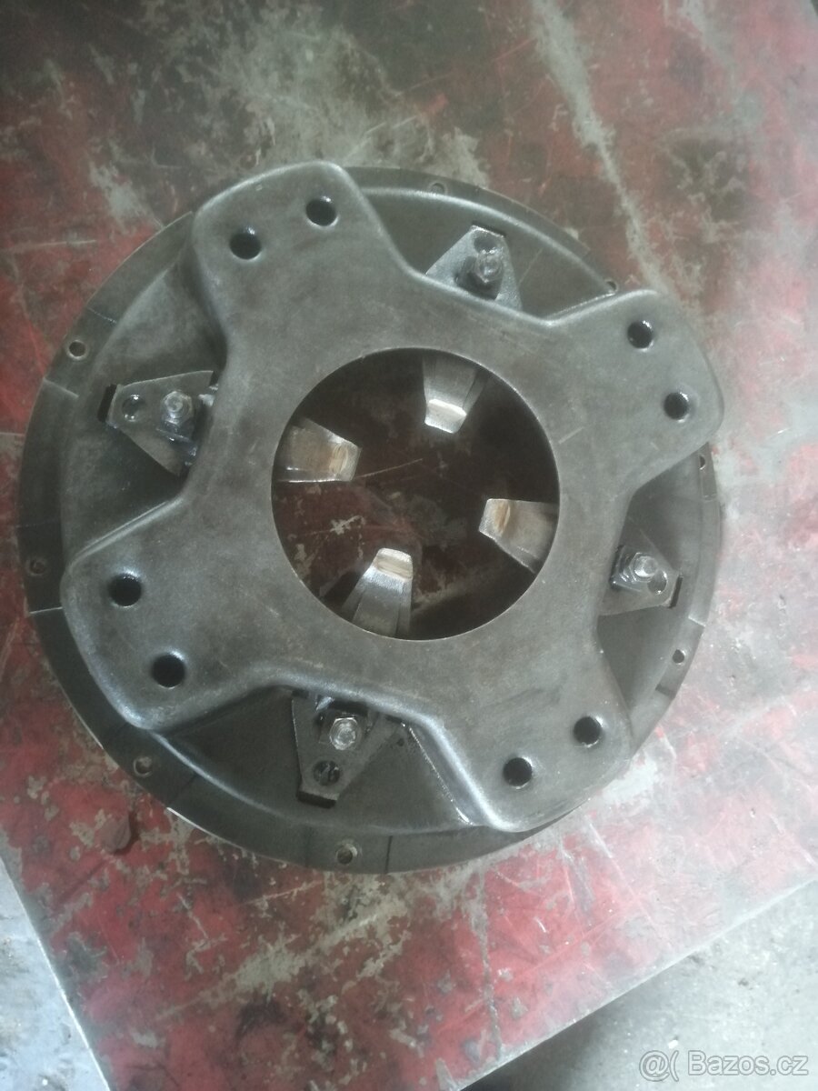 Víko spojky PV3S, PV3S M2, OT-64 – demontované