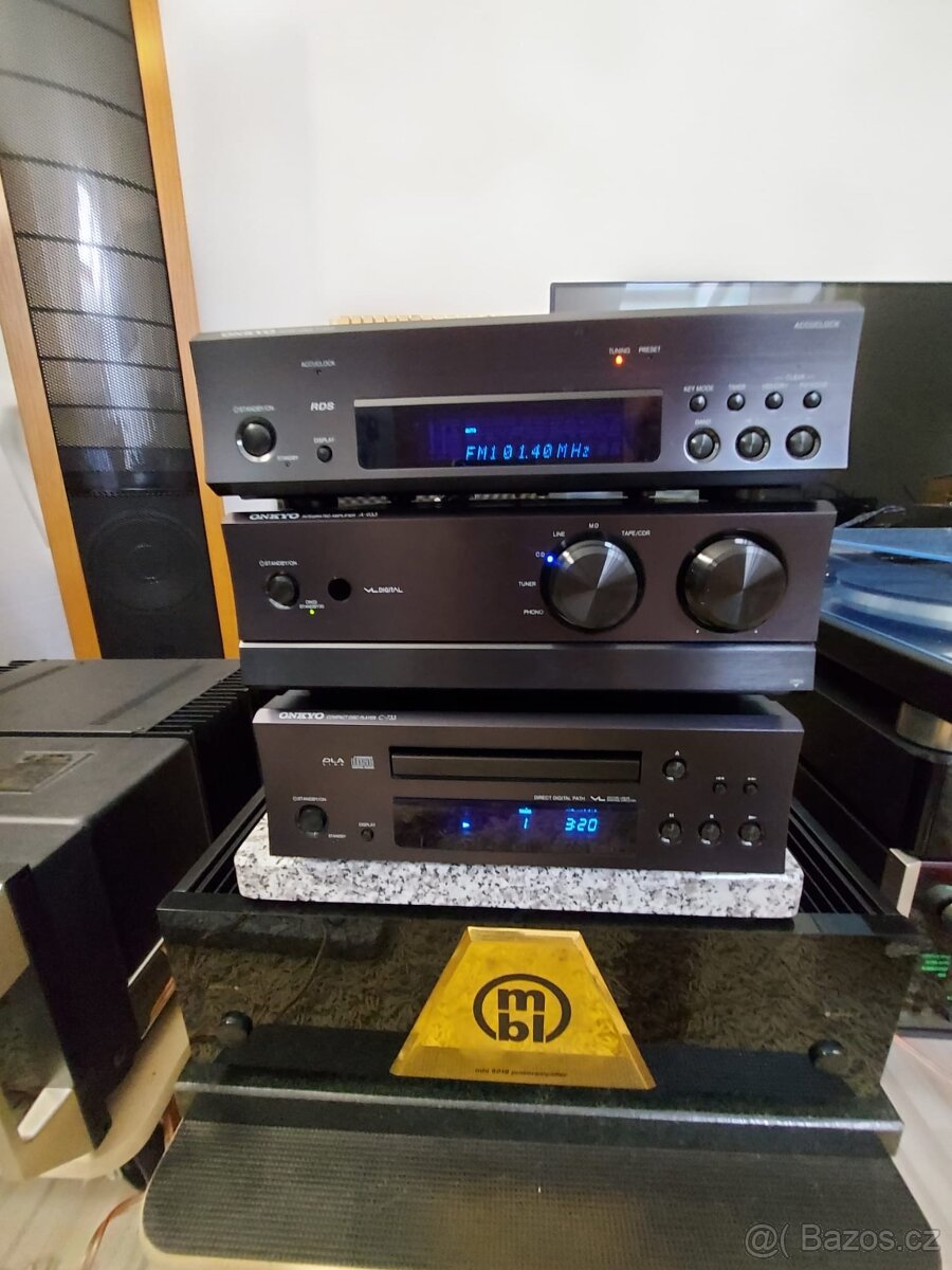 Onkyo A-933