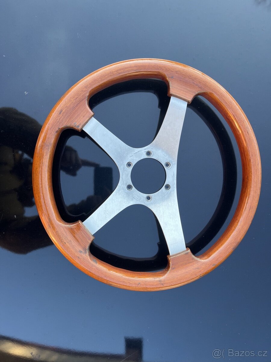 Dřevěný volant Personal Manta 4