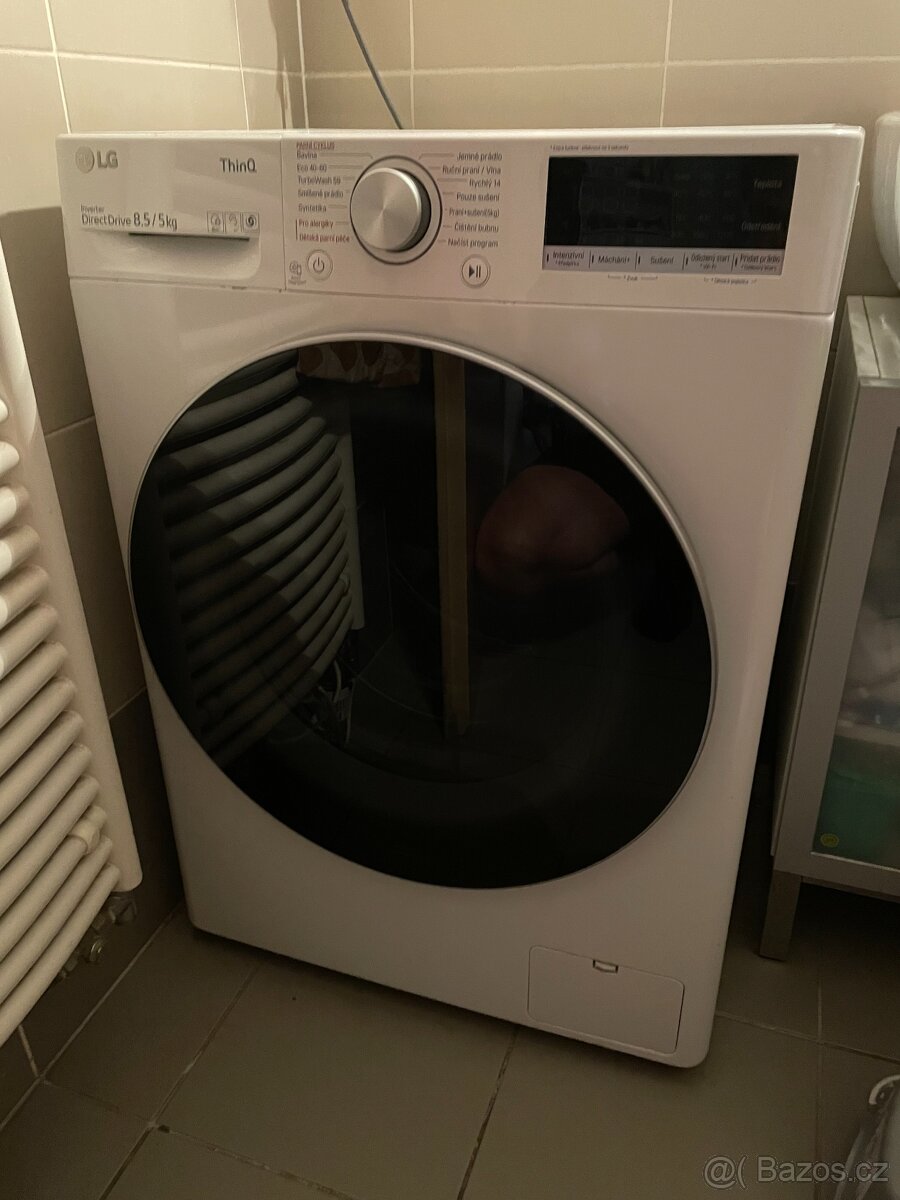 Pračka se sušičkou LG F2DV5S8S1 bílá