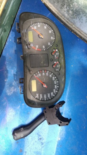 VW bora 1.6 74kw