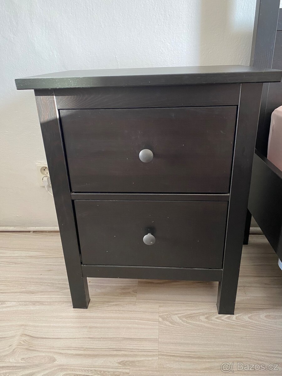 Noční stolek IKEA HEMNES