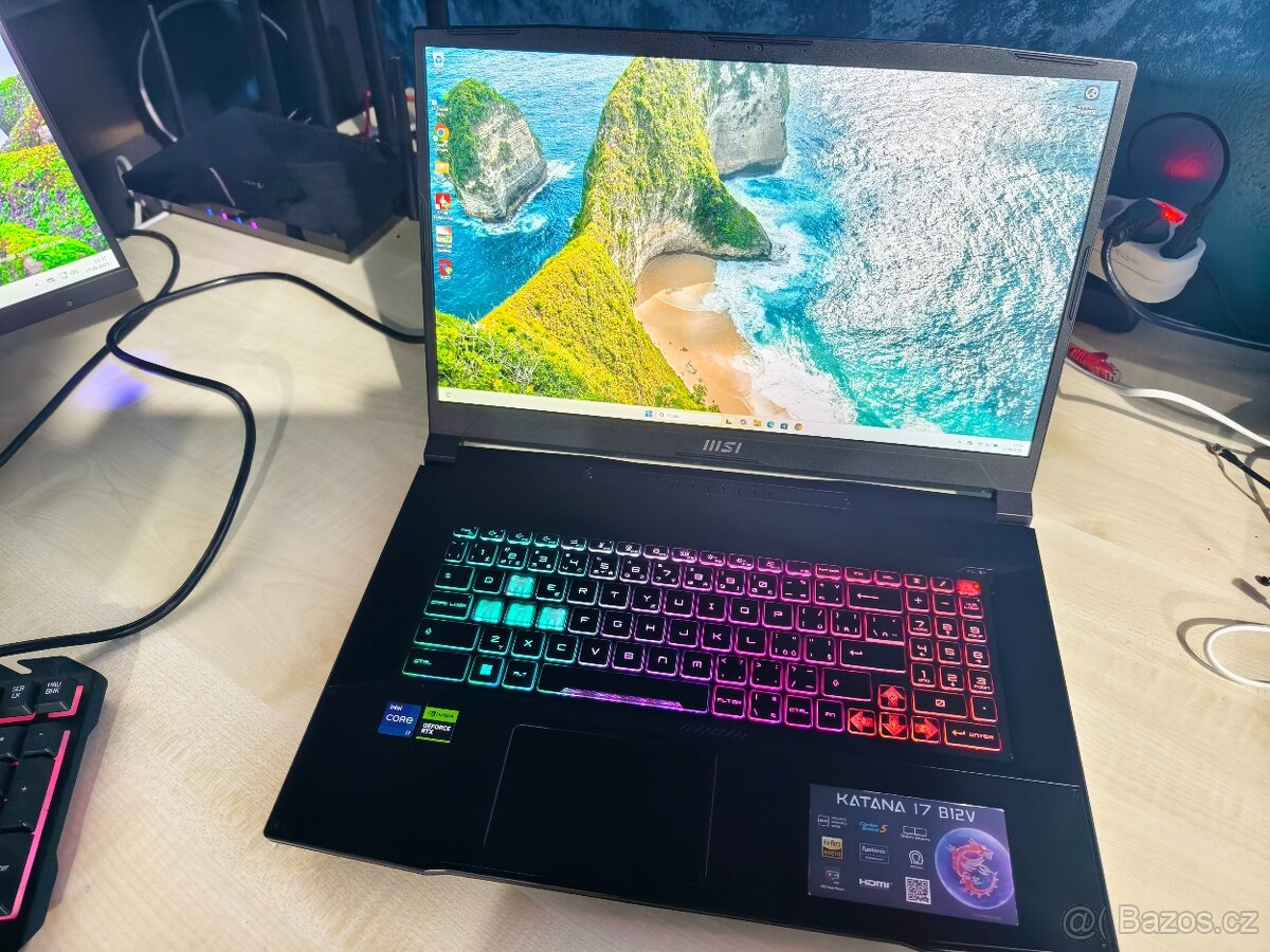 Herní notebook 10jádro i7 12650H, RTX4060 8GB, 16GB - záruka