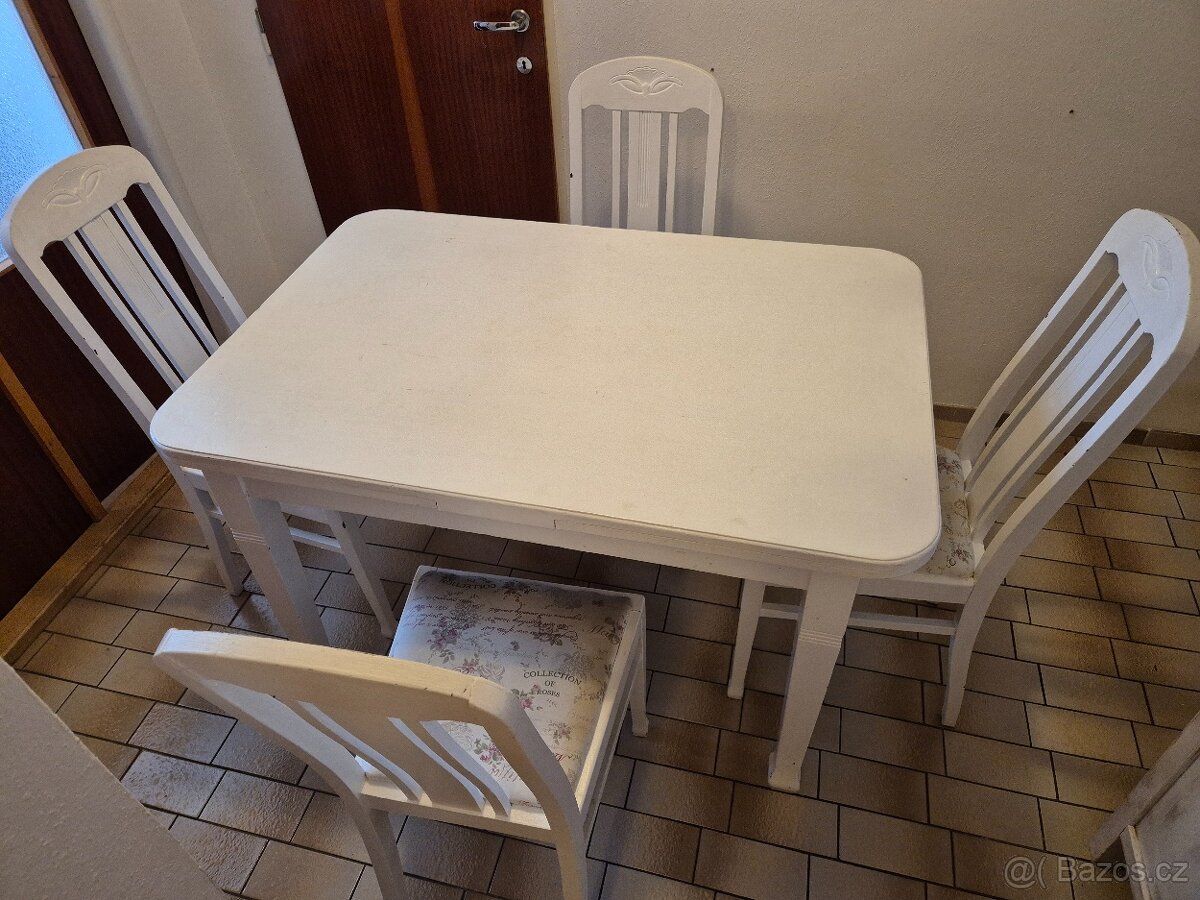Jídelní stůl a 4 židle / 20.léta 20.století
