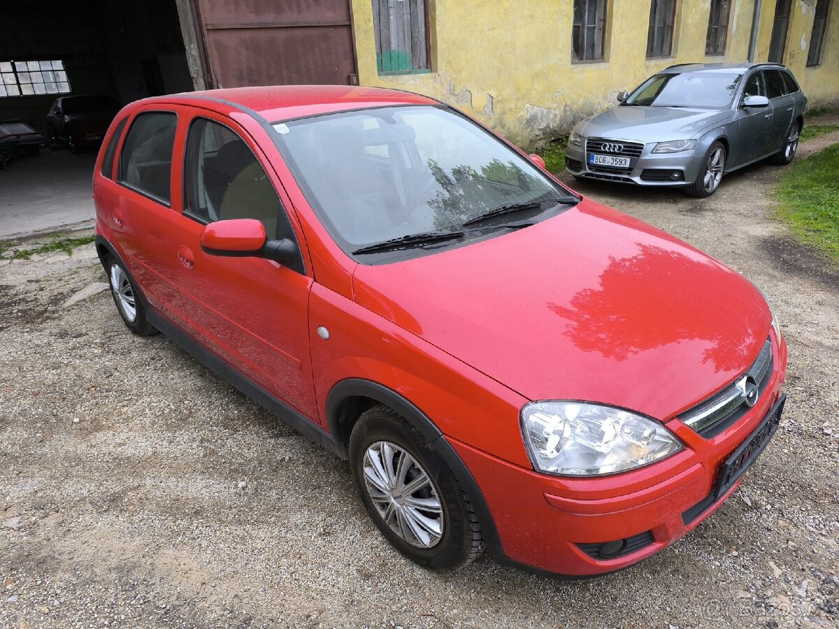 OPEL CORSA 1,2i TWINPORT 50 000KM
