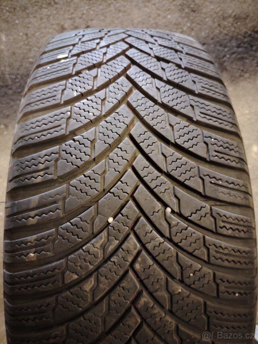 205/55/17 zimní Firestone