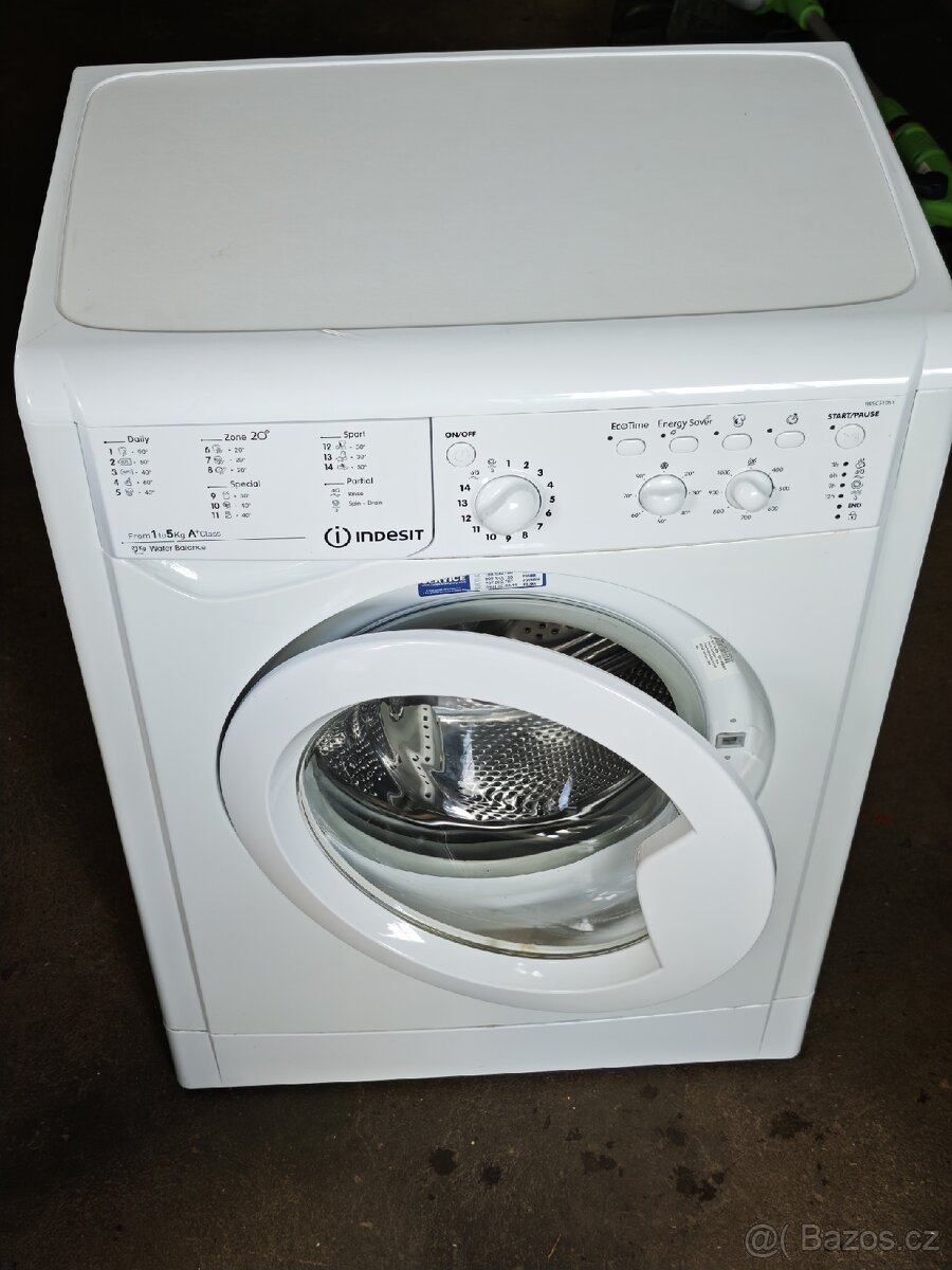 Pračka Indesit