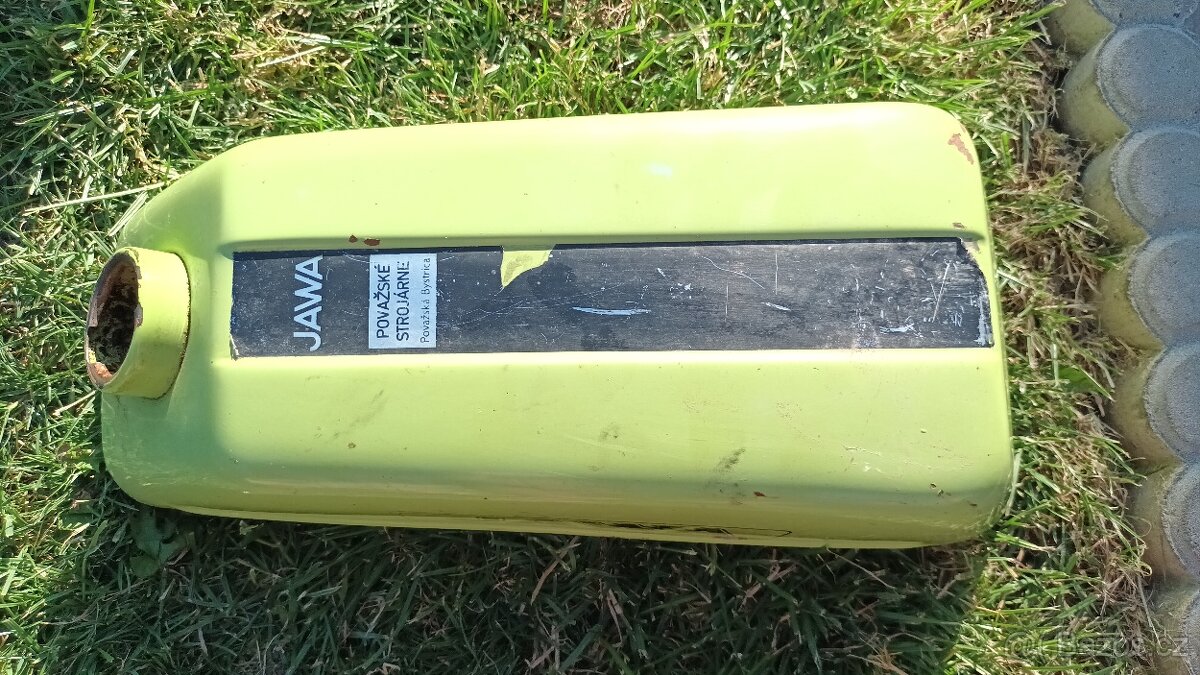 Babetta 210 - nádrž s prolisem zelená JAWA