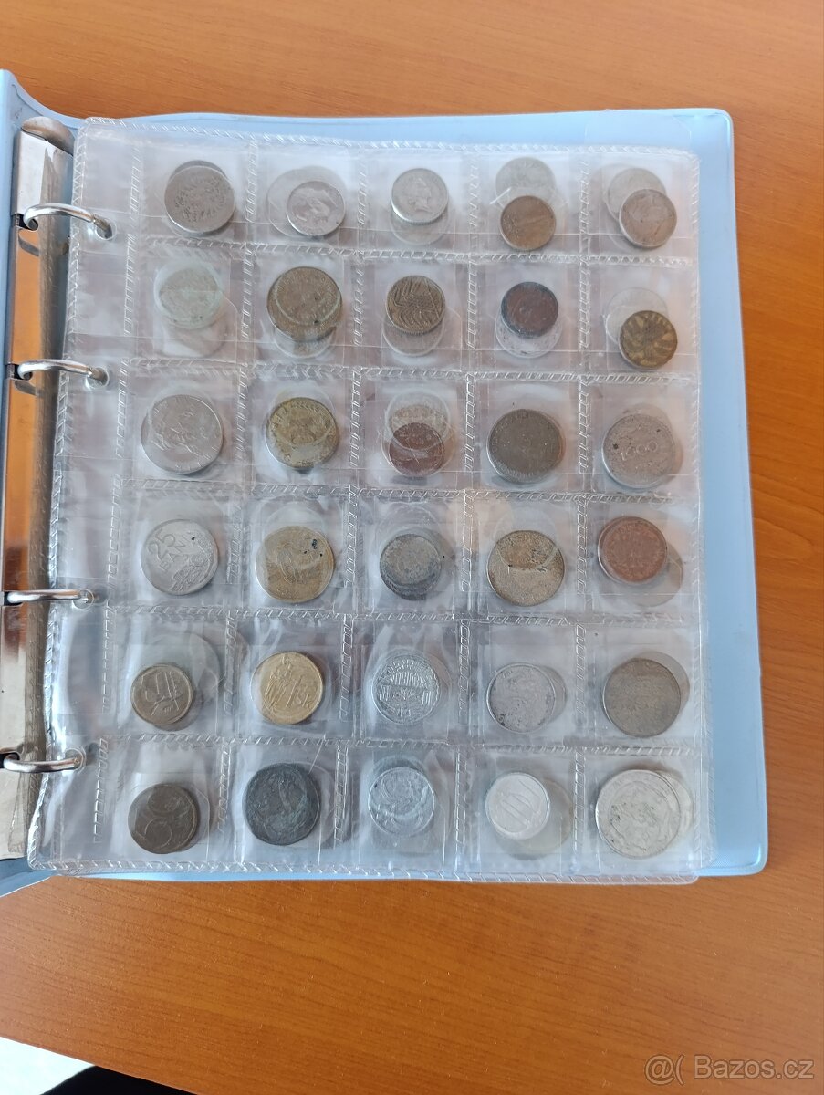 Sbírka mincí a bankovek
