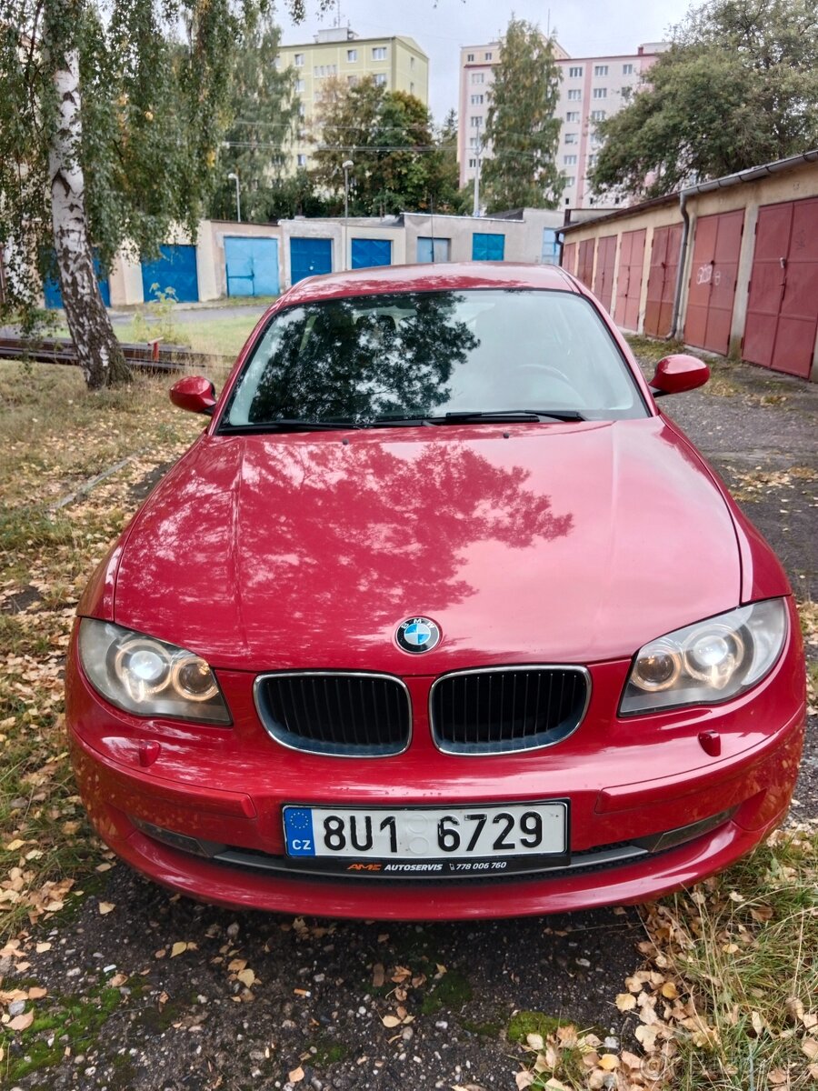 BMW E87 rok výroby 2009