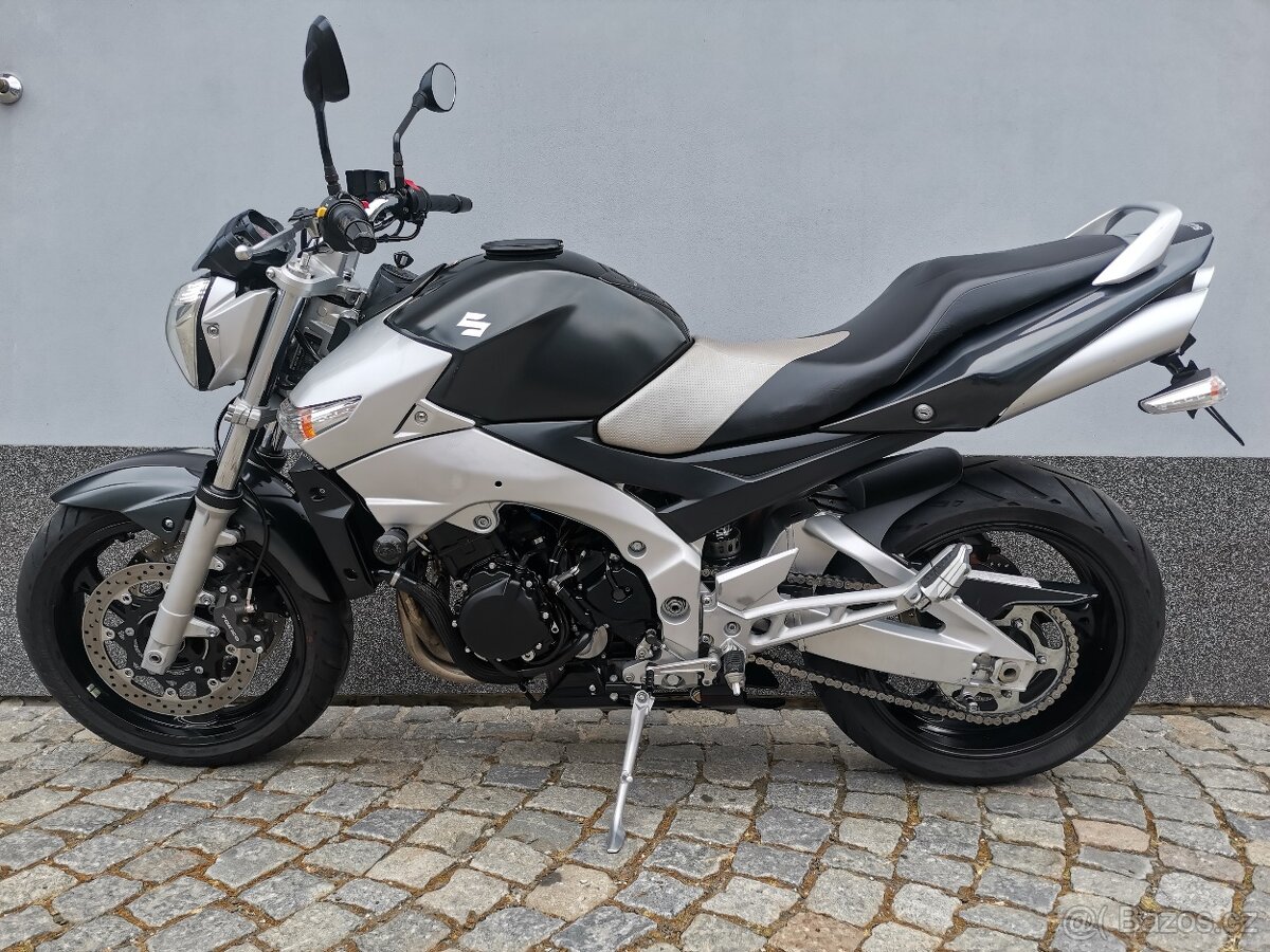 Suzuki Gsr 600