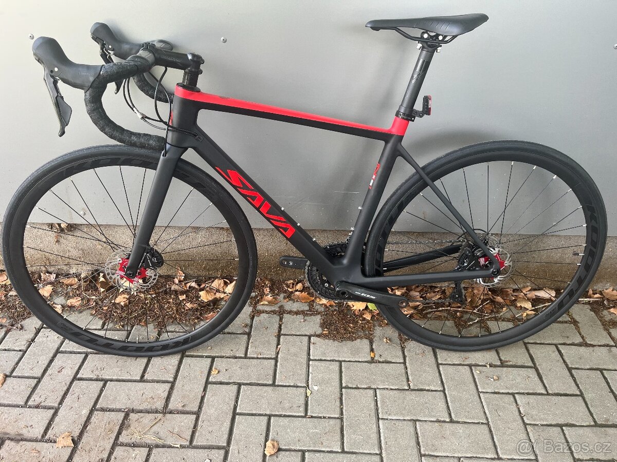 KARBONOVÉ SILNIČNÍ KOLO SAVA VEGAR 2.0, VEL. M/52 CM