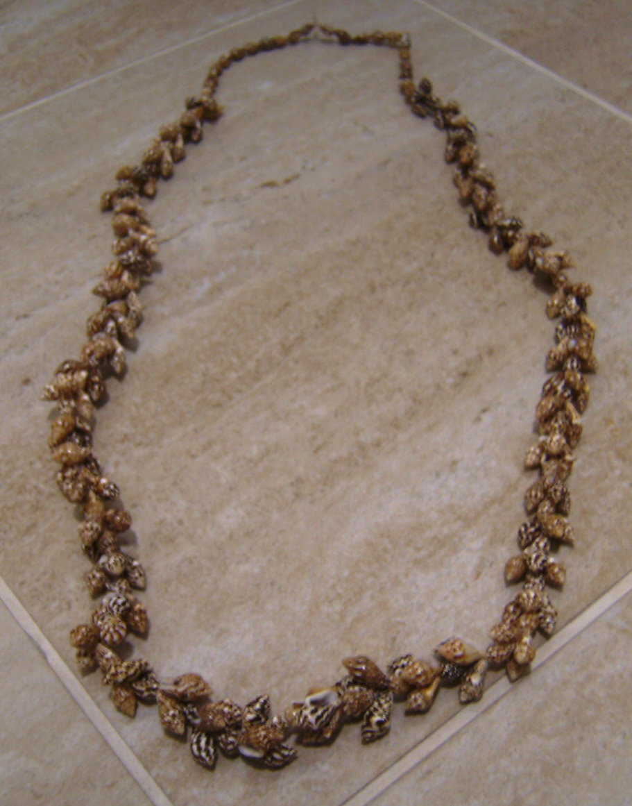 Korále z pravých mušliček