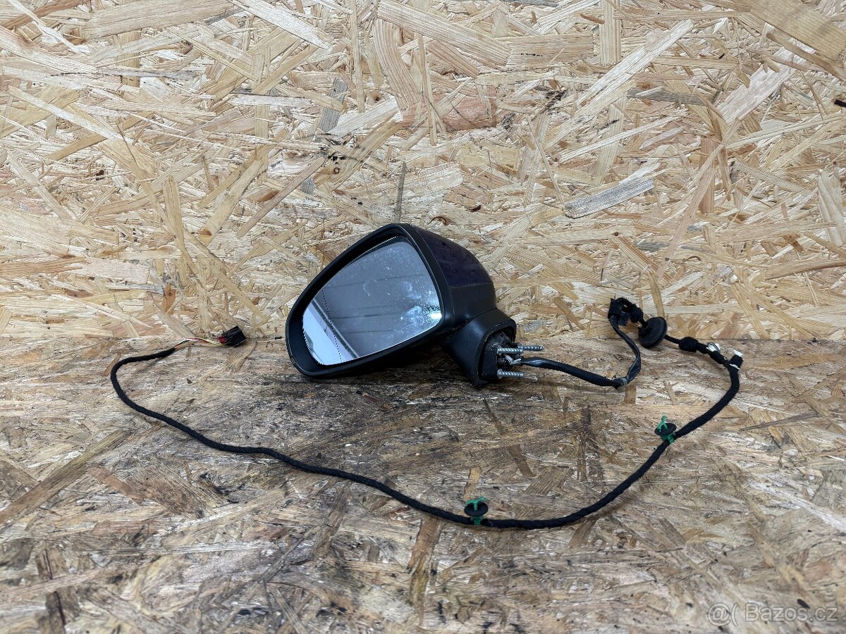 LEVÉ ZPĚTNÉ ZRCÁTKO AUDI A1 2010-2014 5 PINOVÉ LX5Q