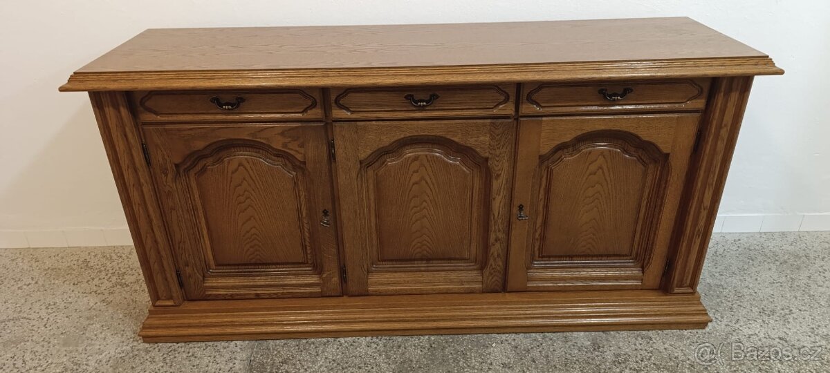 Rustikální komoda, nábytek z masívu, Nábytek s příběhem