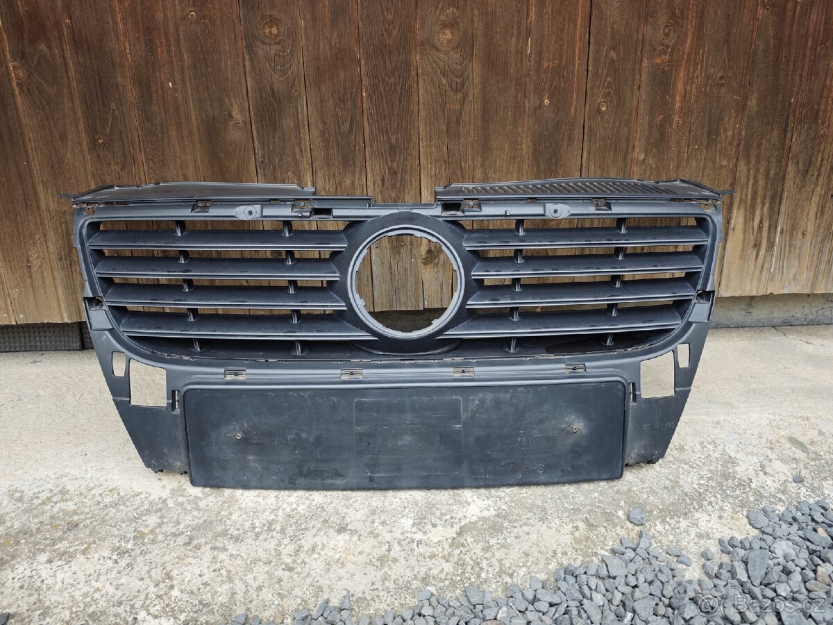 Přední maska Passat B6