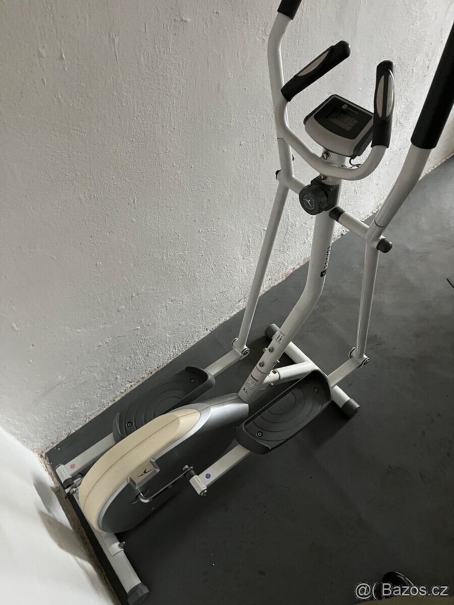 Eliptický trenažer