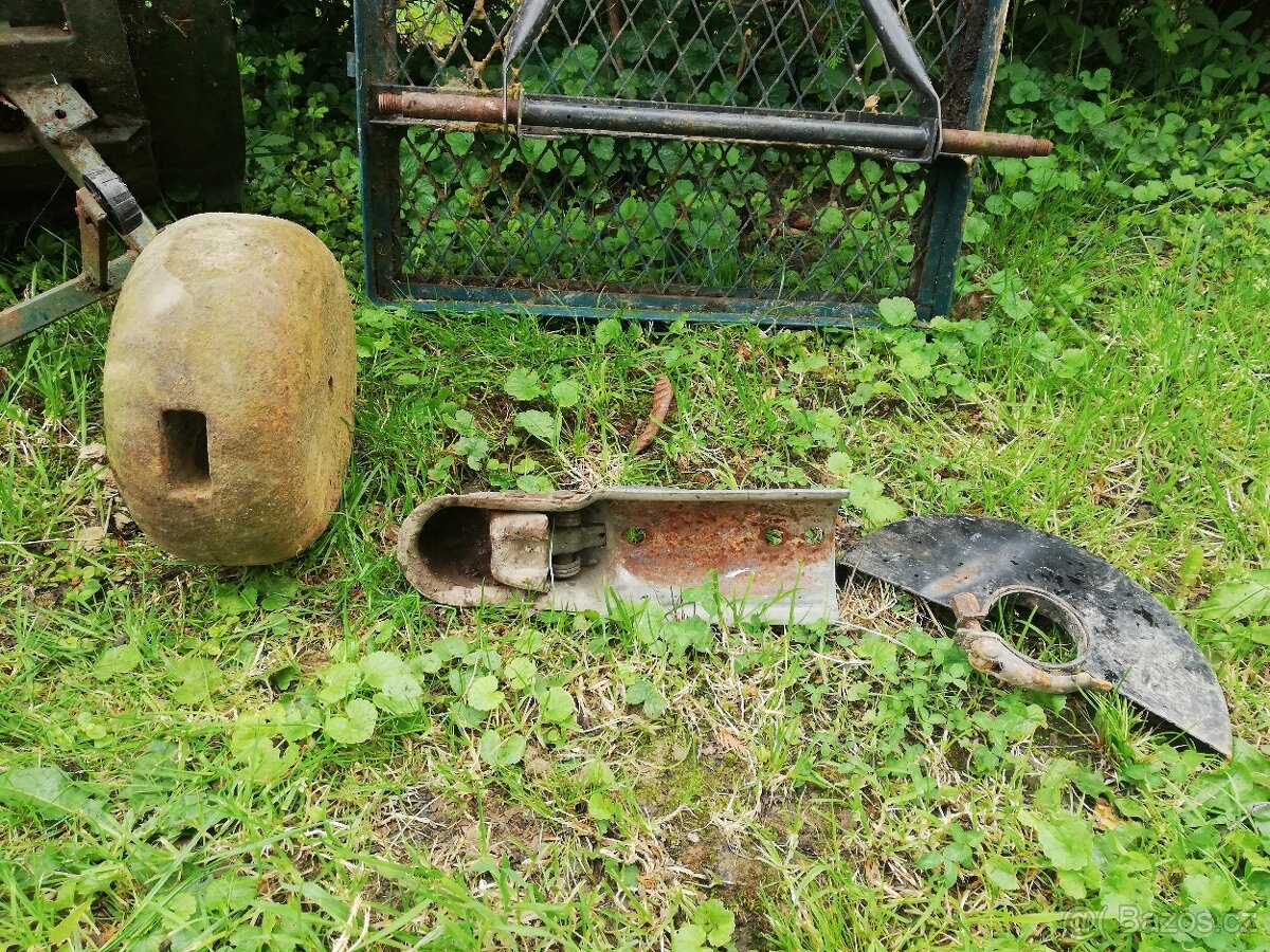 Radlice na sníh, konstrukce na vozíkza traktůrek