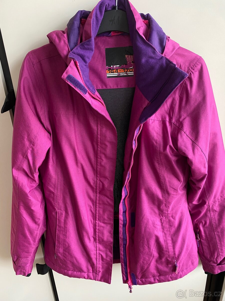 Dívčí bunda na lyže